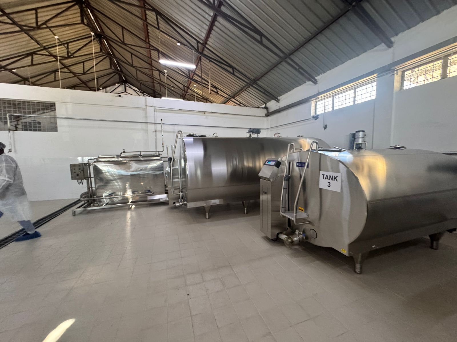 Double 10 Milking Parlor Image 1